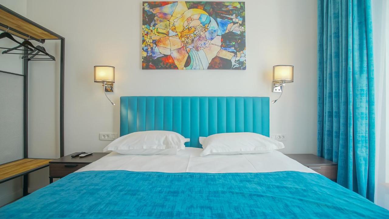 Zoom Aparthotel