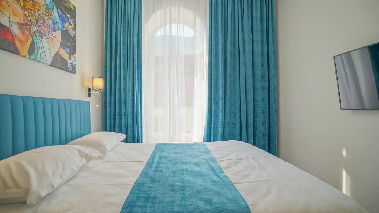 Aparthotel Zoom *